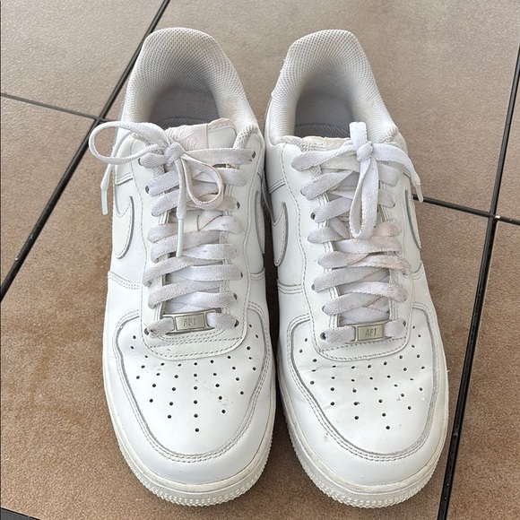 Nike Air Force 1 Men’s White Sneakers-8 - Picture 14 of 14